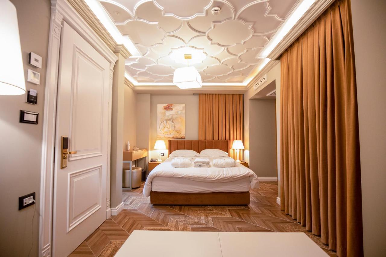 Ekrem Hotel