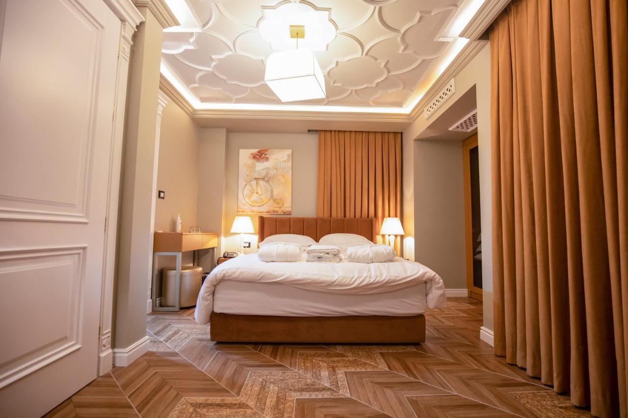 Hotel Ekrem 4*