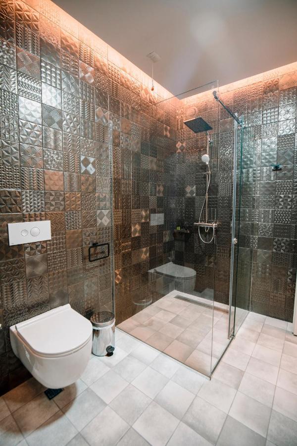 Ekrem Hotel Korcza