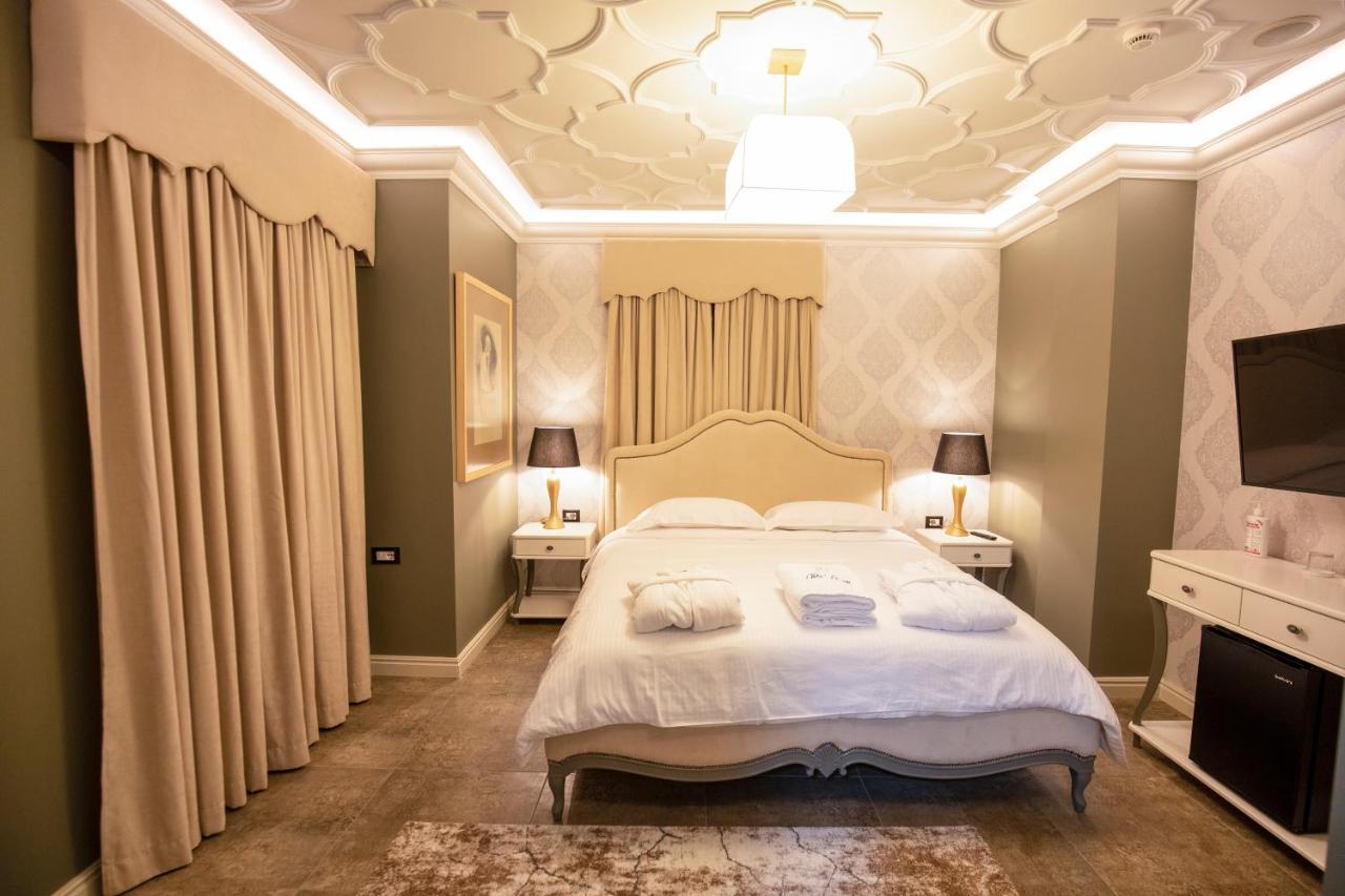 Ekrem Hotel Korcza